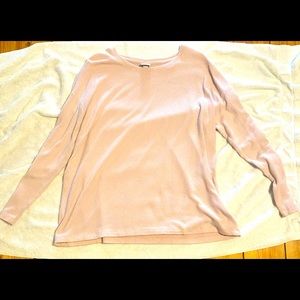 Women’s pullover sweater